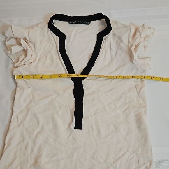 Zara Woman Cream and Black V neck top size XS - Picture 8 of 9